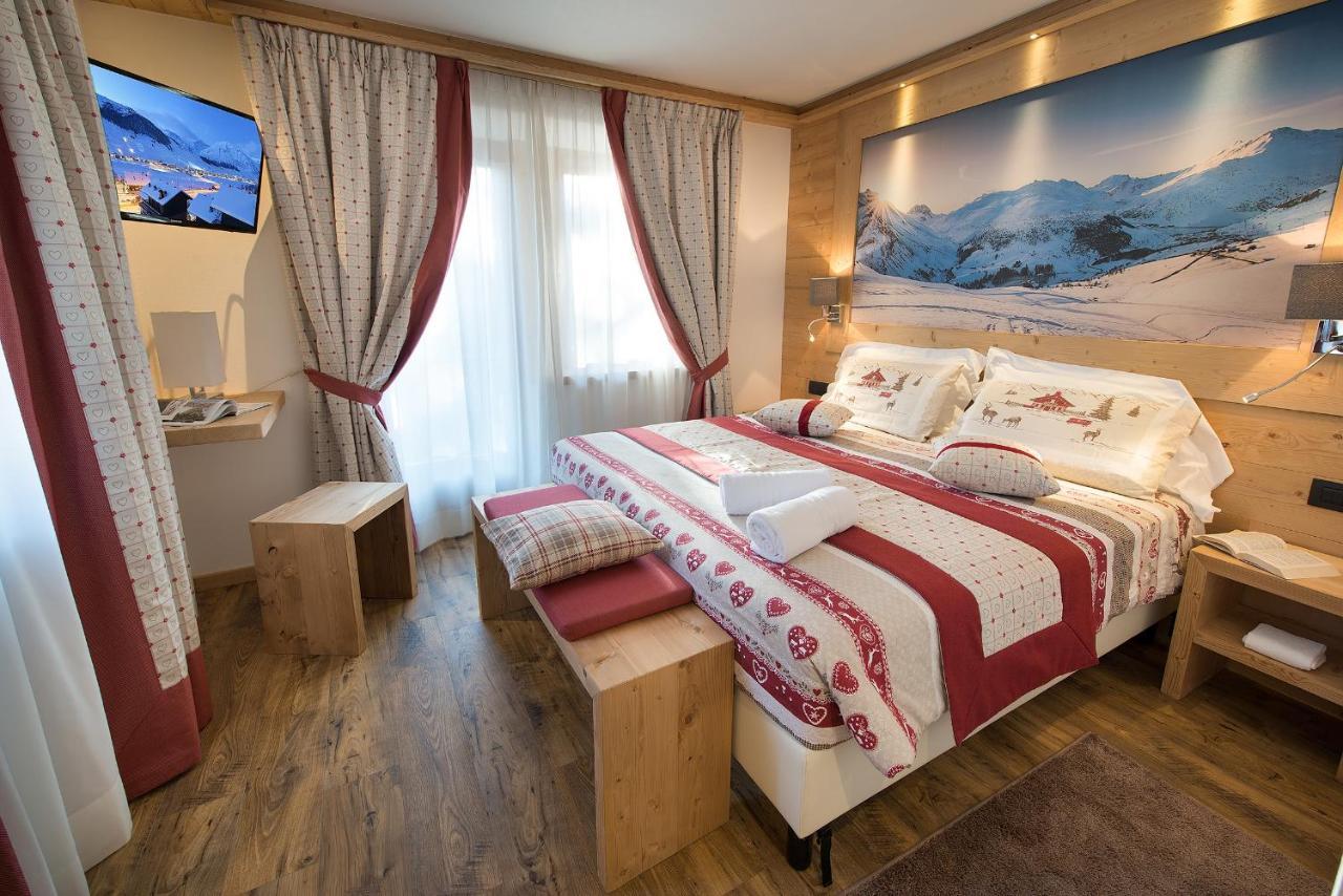 Hotel Bucaneve Livigno Esterno foto