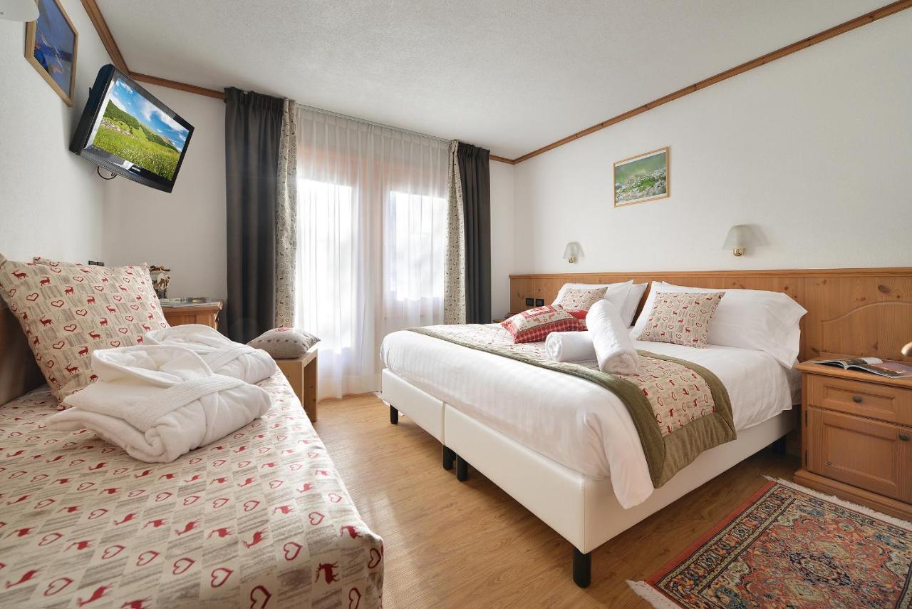 Hotel Bucaneve Livigno Esterno foto
