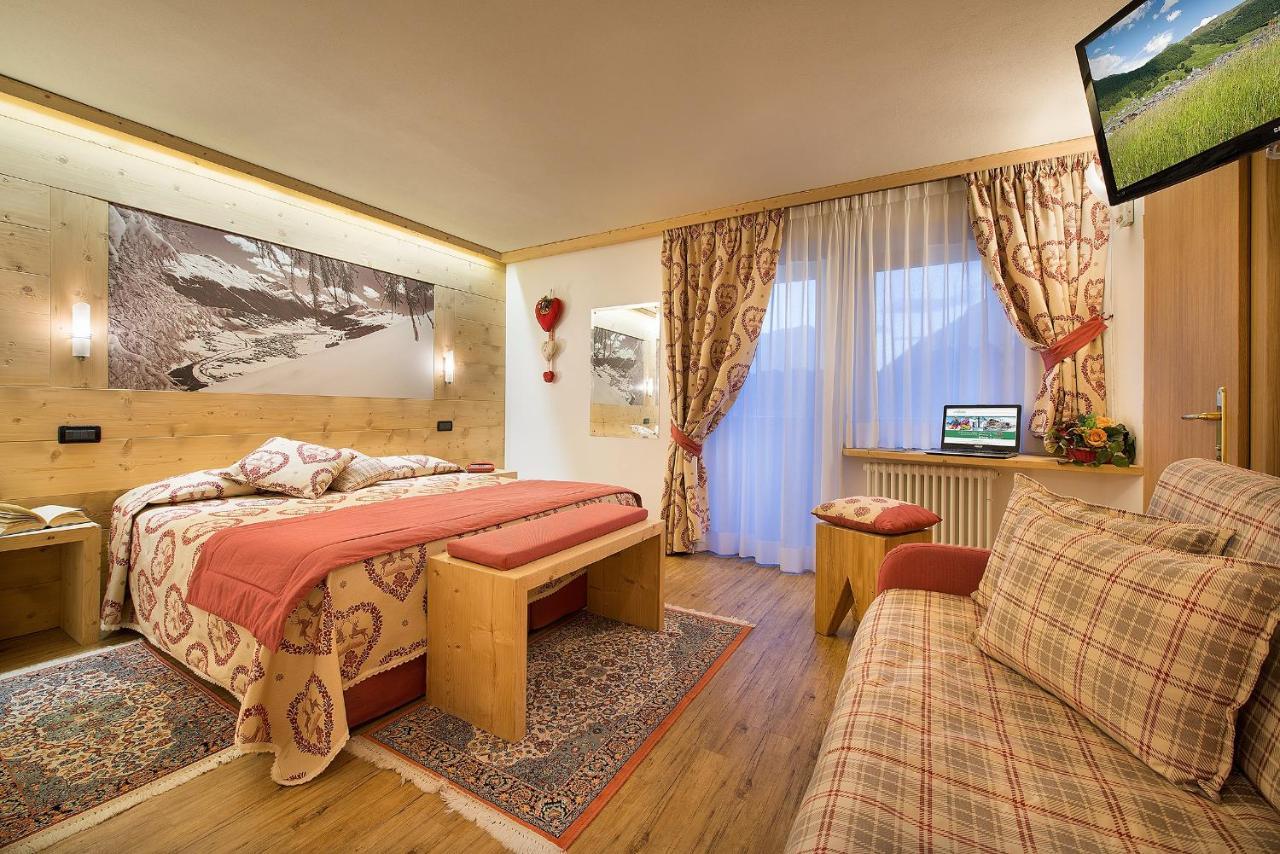 Hotel Bucaneve Livigno Esterno foto