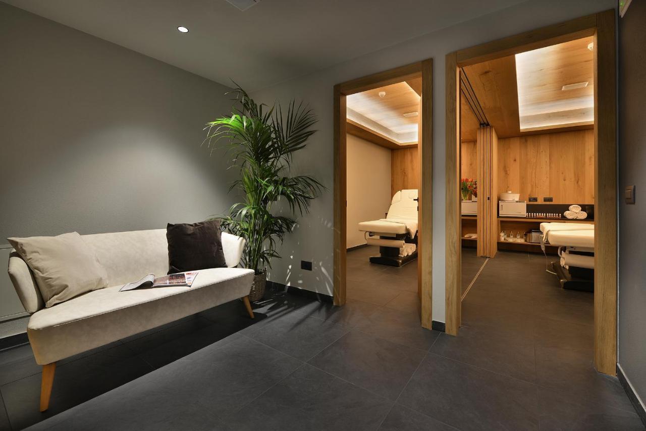 Hotel Bucaneve Livigno Esterno foto