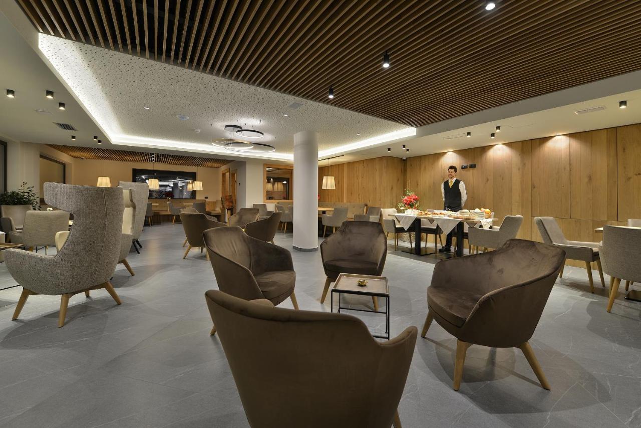 Hotel Bucaneve Livigno Esterno foto