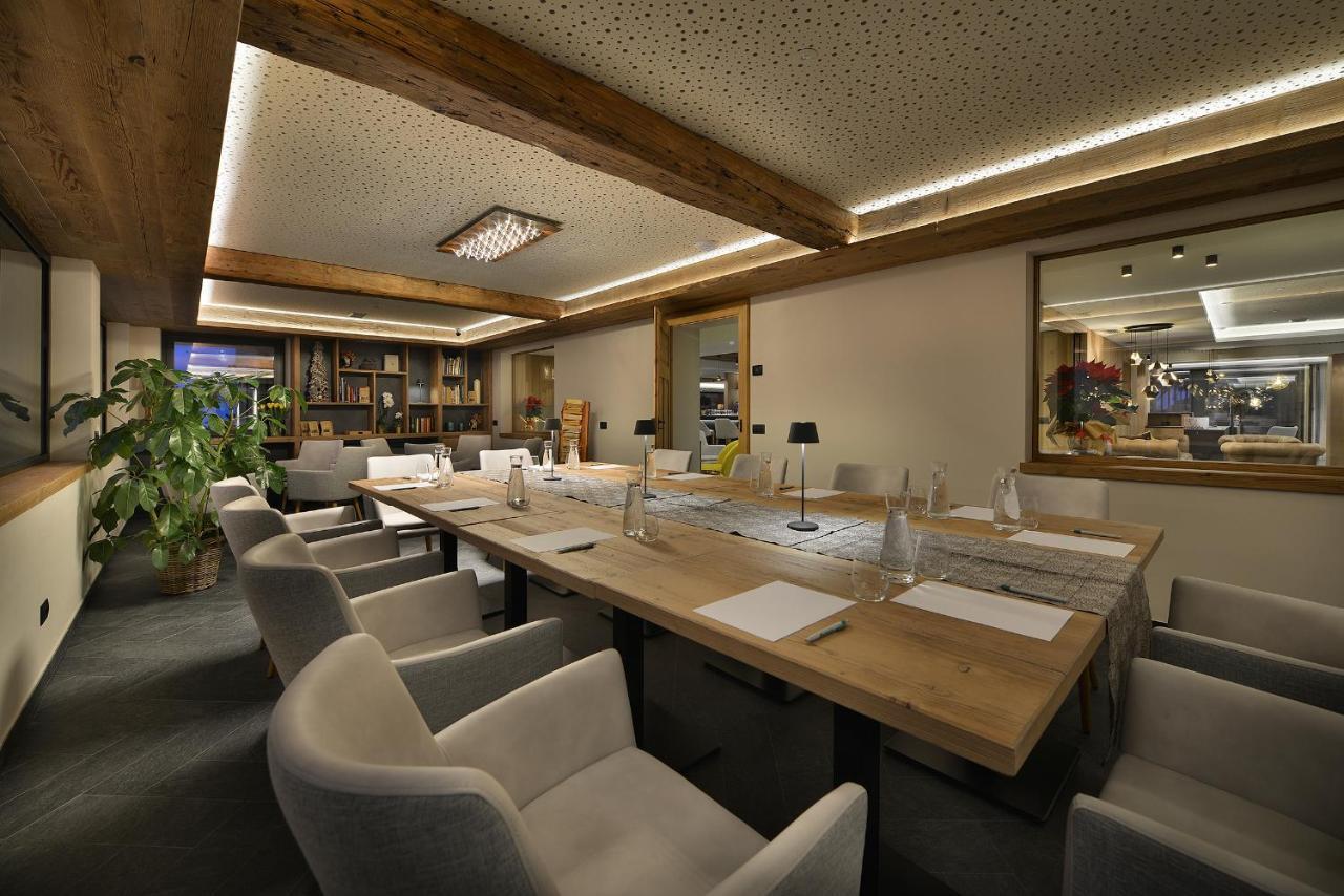 Hotel Bucaneve Livigno Esterno foto