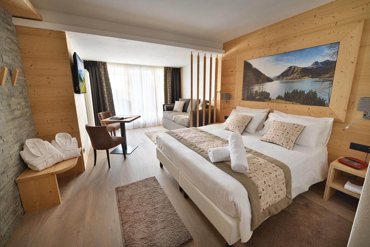 Hotel Bucaneve Livigno Esterno foto