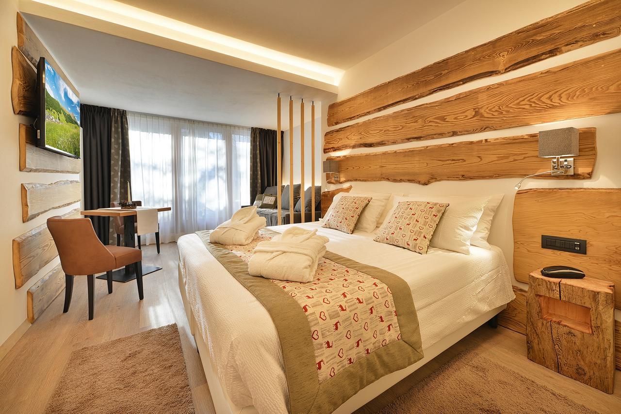 Hotel Bucaneve Livigno Esterno foto