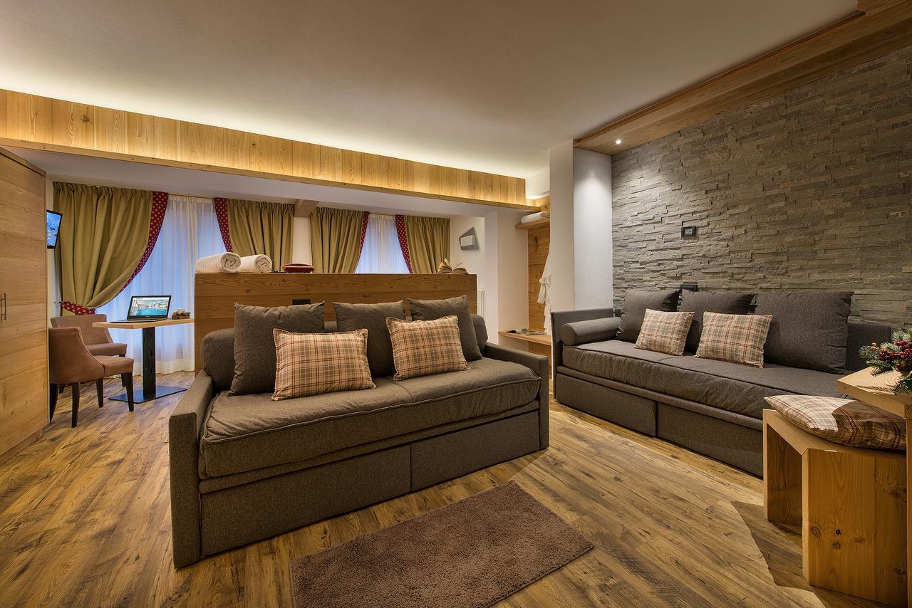 Hotel Bucaneve Livigno Esterno foto